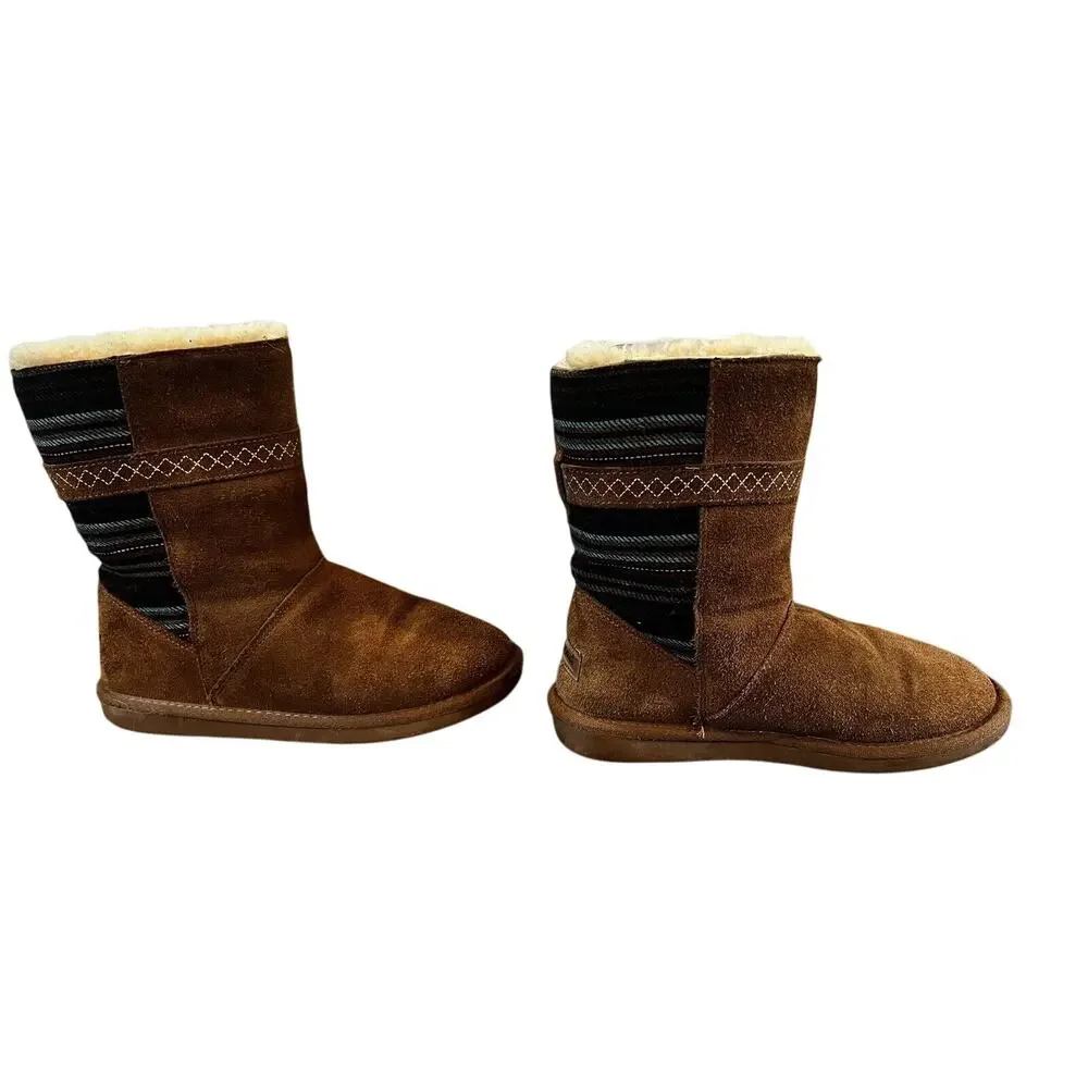 Minnetonka Women's size 7 Boots